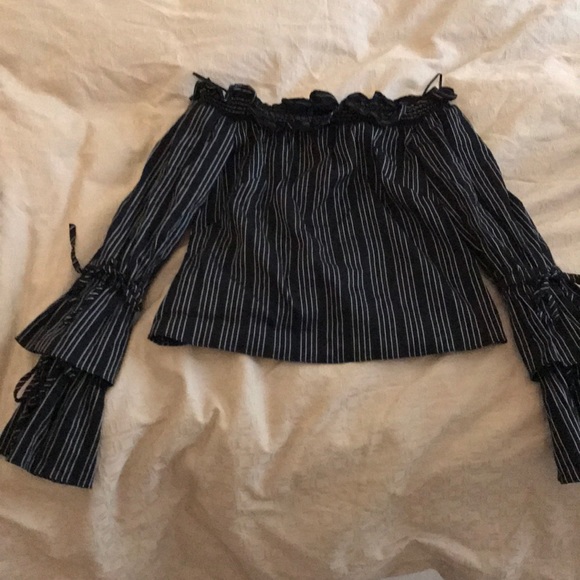 Intermix off the shoulder top - Picture 1 of 3